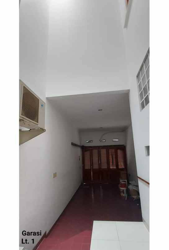 dijual rumah jalan pinang emas ix