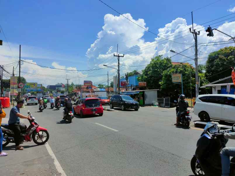 dijual rumah jalan raya klayan cirebon