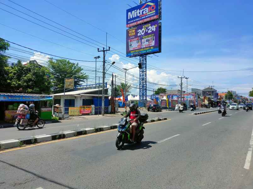 dijual rumah jalan raya klayan cirebon