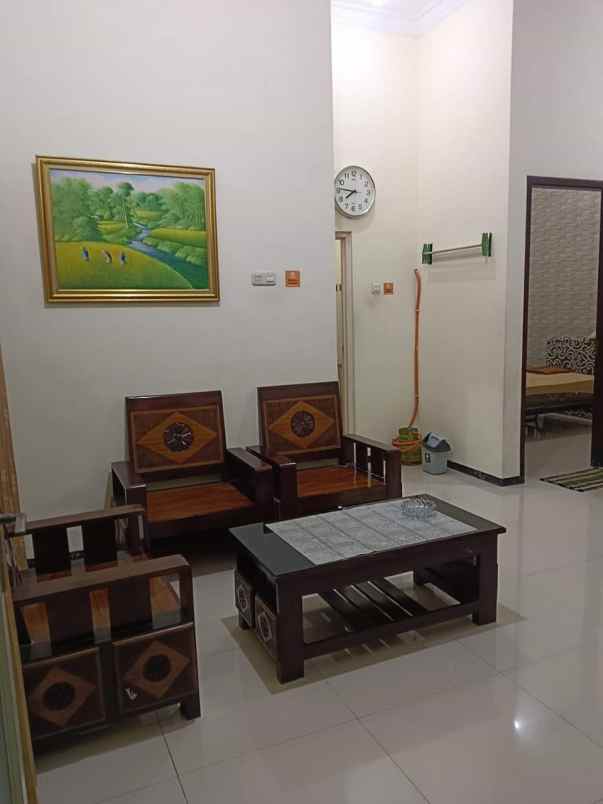 dijual rumah jalan samadi