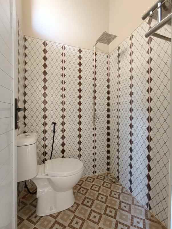 dijual rumah jalan sirojul munir pemda