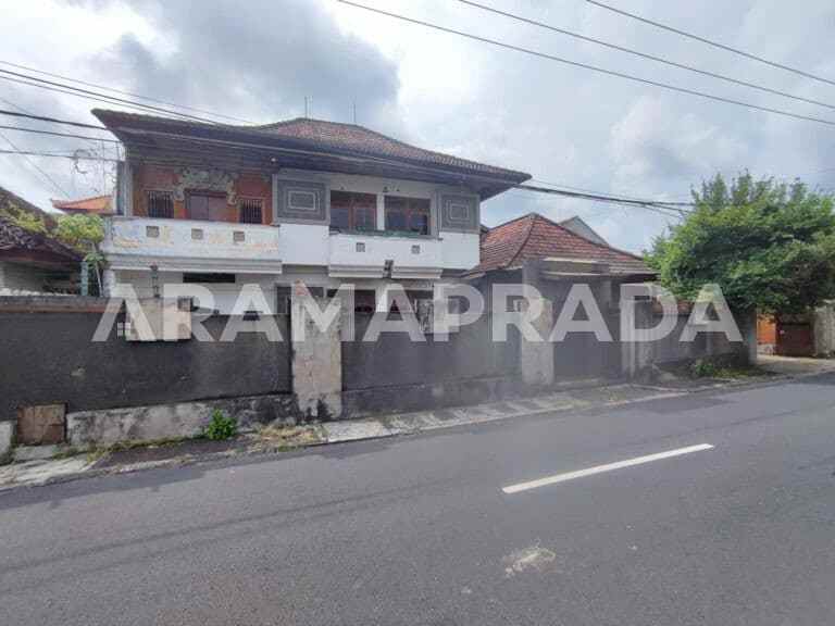 dijual rumah jalan suli