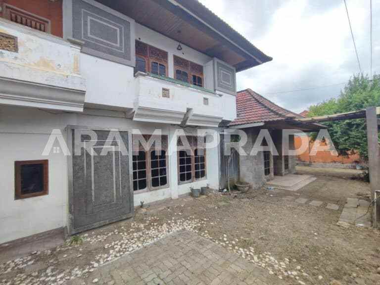 dijual rumah jalan suli