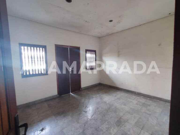 dijual rumah jalan suli