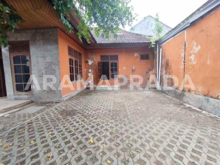 dijual rumah jalan suli