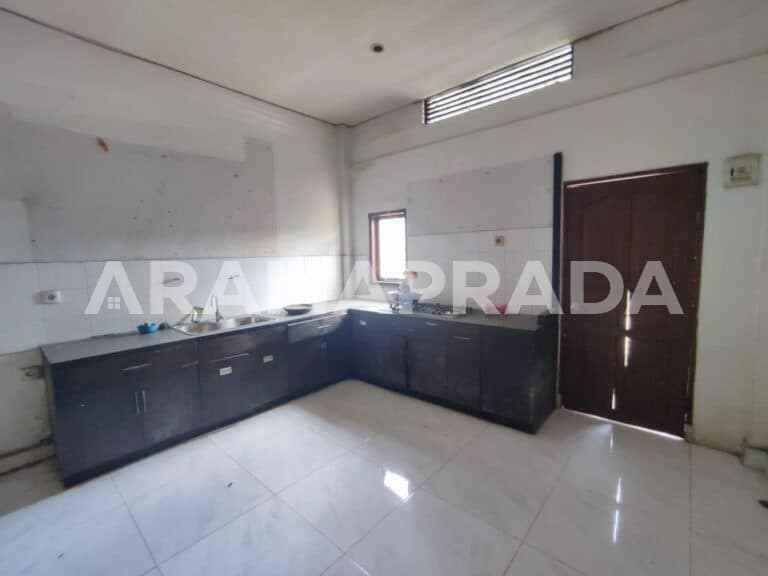 dijual rumah jalan suli