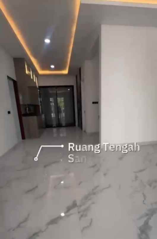 dijual rumah jalan taman puspa raya