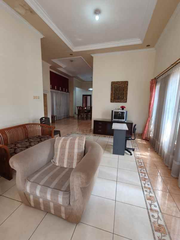 dijual rumah jalan terusan cikampek