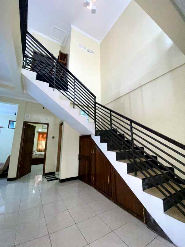 dijual rumah jangli jobrang