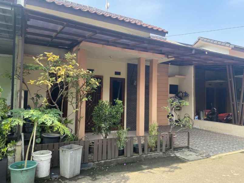 dijual rumah jatibening bekasi kota