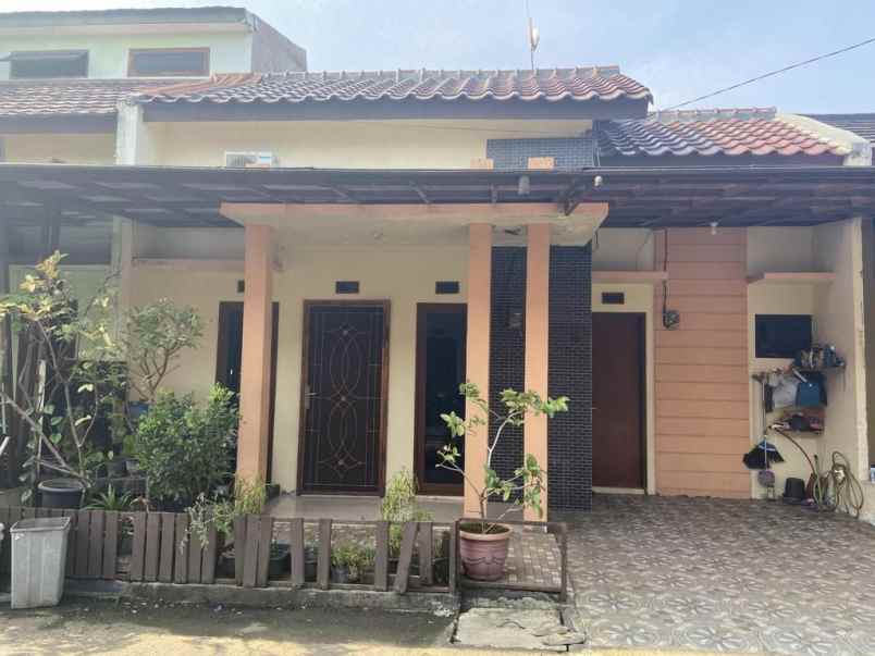 dijual rumah jatibening bekasi kota