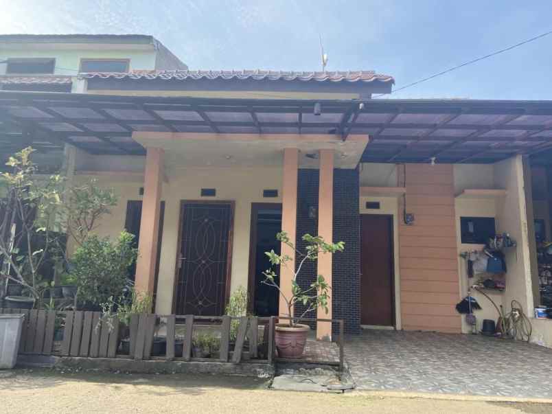 dijual rumah jatibening bekasi kota