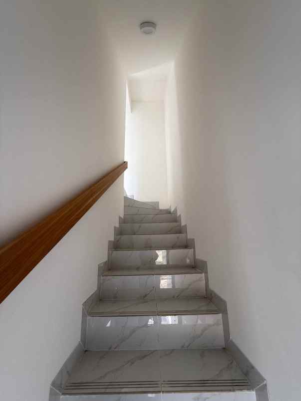 dijual rumah jatimulya