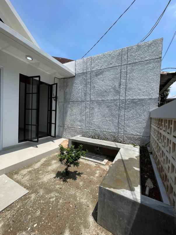 dijual rumah jatisari permai bekasi