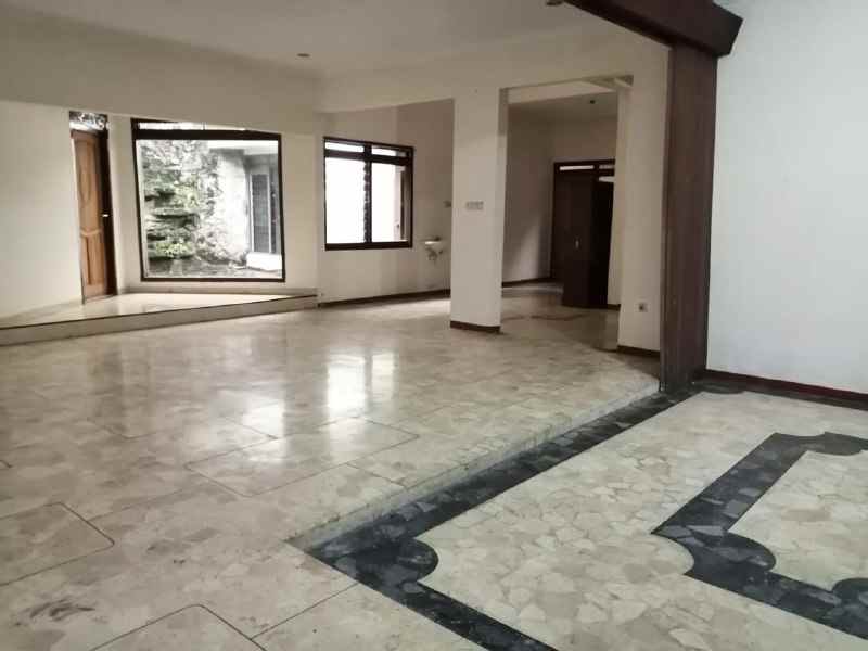 dijual rumah jemur andayani surabaya