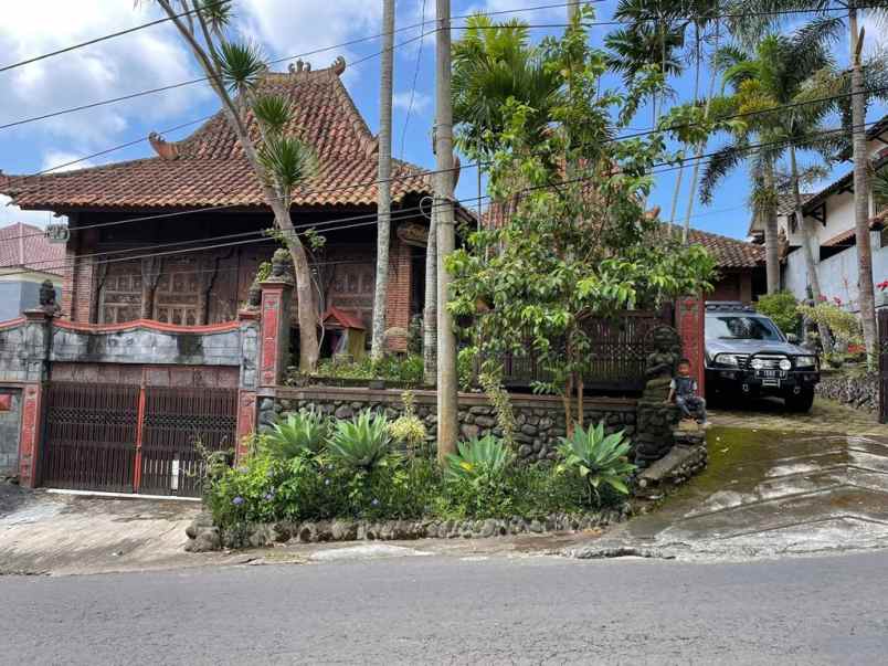 dijual rumah jl abdul gani atas