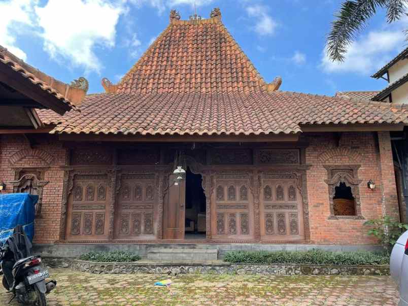 dijual rumah jl abdul gani atas