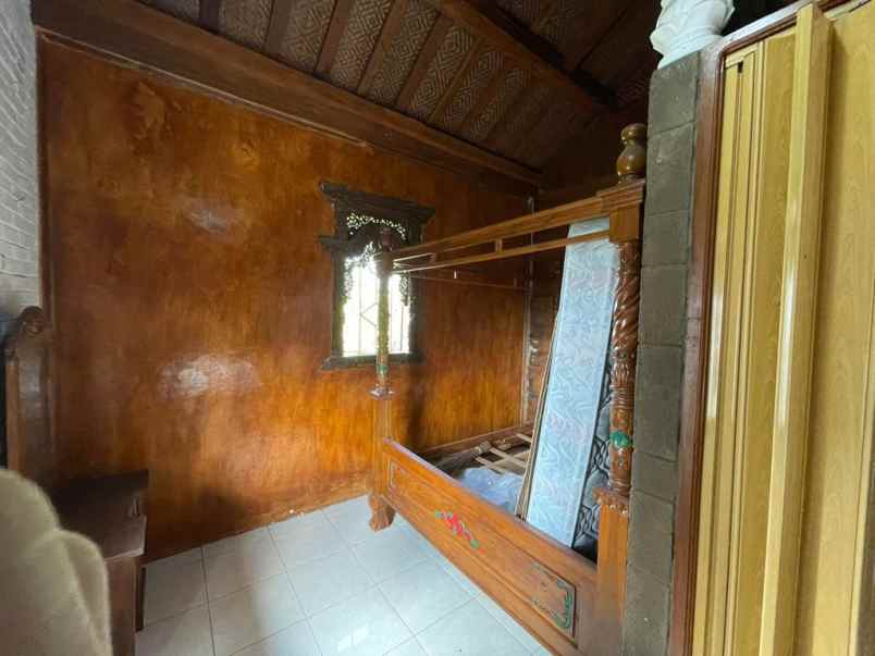 dijual rumah jl abdul gani atas