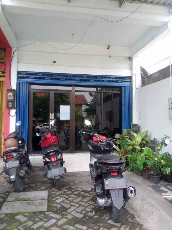 dijual rumah jl ahmad yani gedangan kec