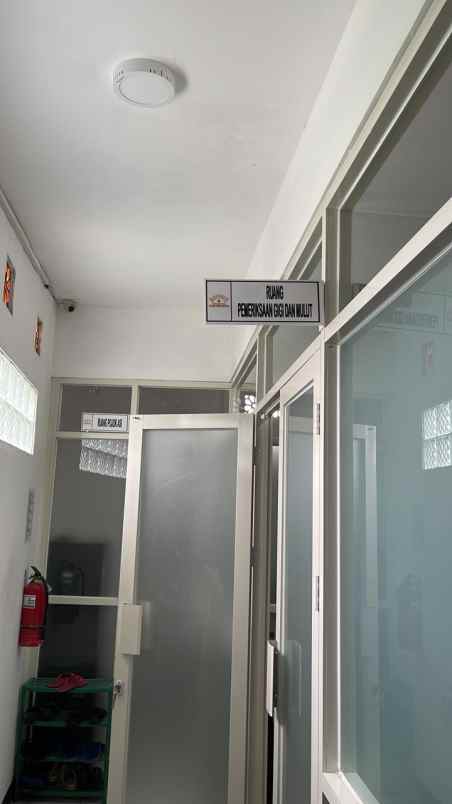 dijual rumah jl ahmad yani gedangan kec