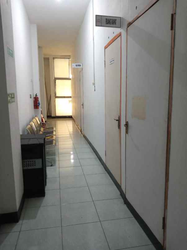 dijual rumah jl ahmad yani gedangan kec