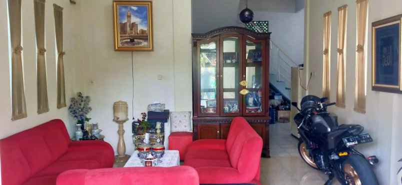dijual rumah jl aswarman