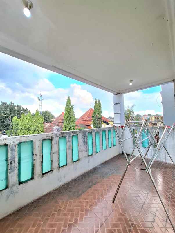 dijual rumah jl aswarman