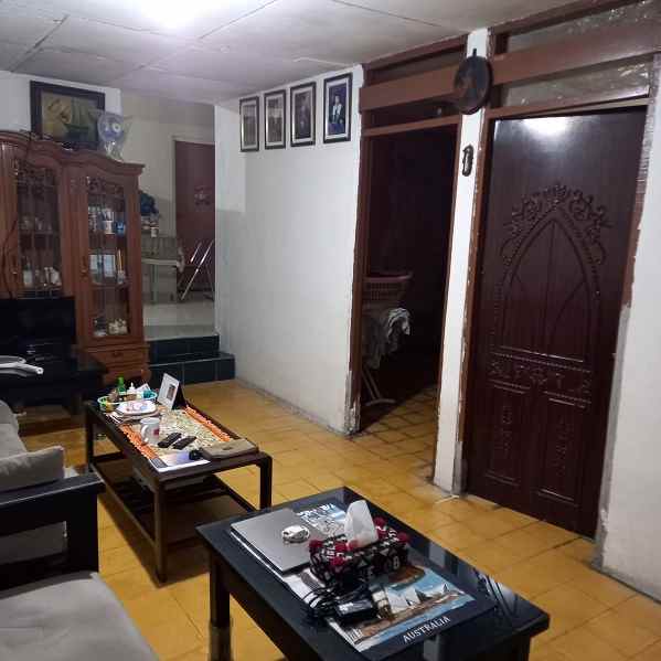 dijual rumah jl belut raya no 168