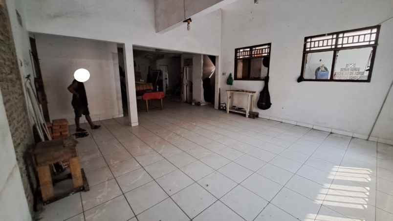 dijual rumah jl bogowonto semper barat