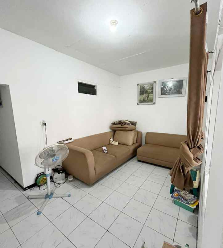 dijual rumah jl bratang gede vi e no 11