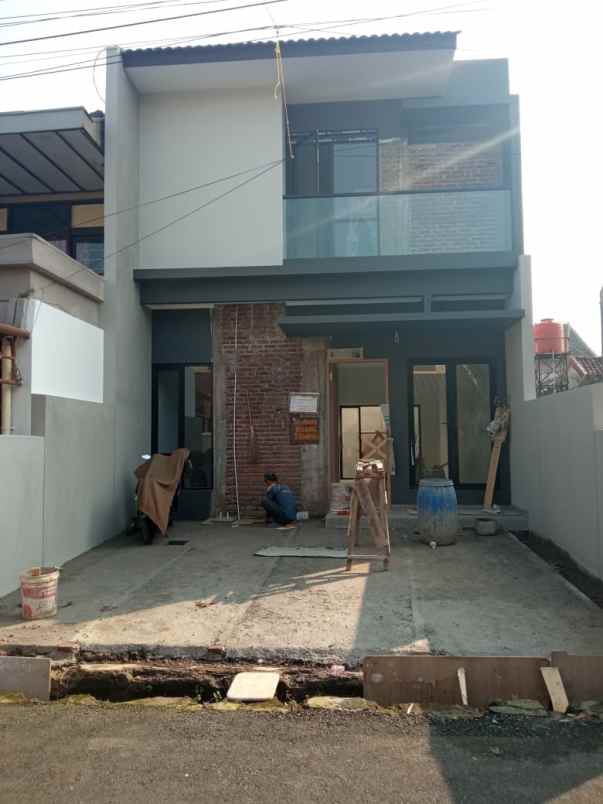 dijual rumah jl cijagra suryalaya