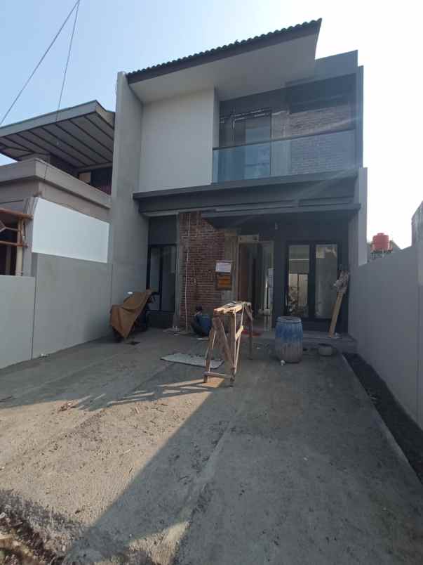 dijual rumah jl cijagra suryalaya