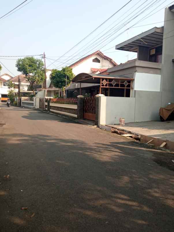 dijual rumah jl cijagra suryalaya