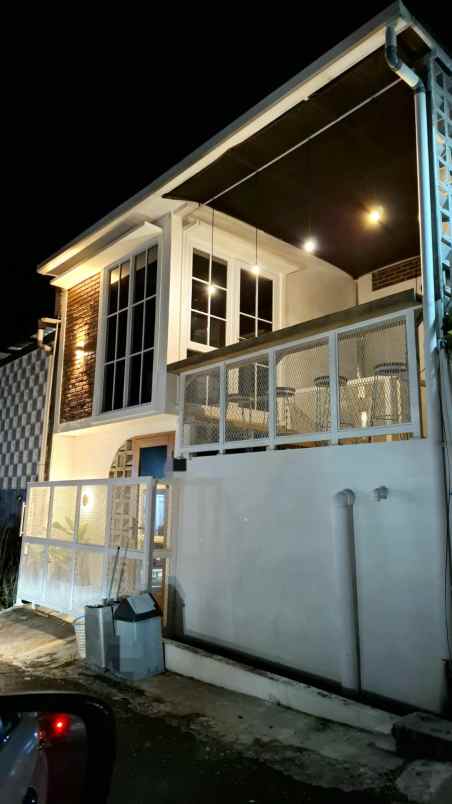 dijual rumah jl cilengkrang