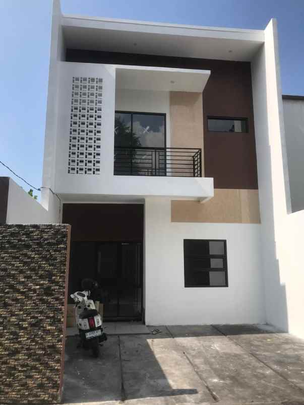 dijual rumah jl ciwaruga bandung