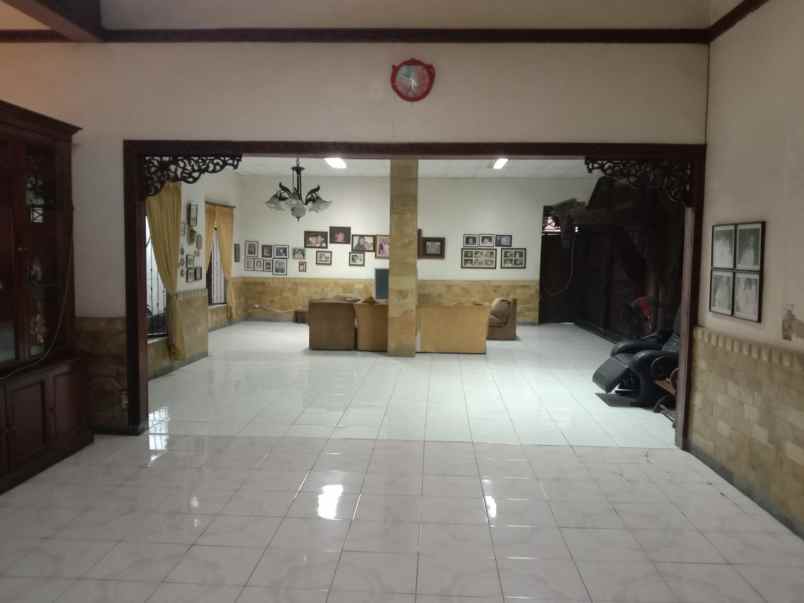 dijual rumah jl danapuri no 3 kel