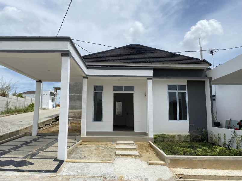 dijual rumah jl delima