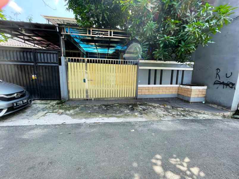 dijual rumah jl h m nipin tanjung barat