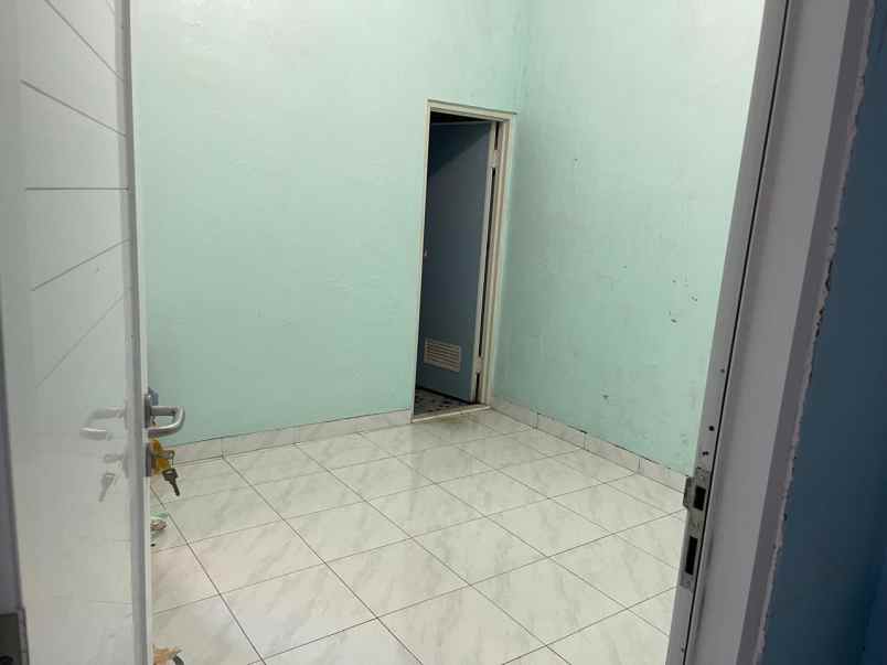 dijual rumah jl h m nipin tanjung barat