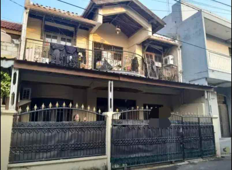 dijual rumah jl i gusti ngurah rai