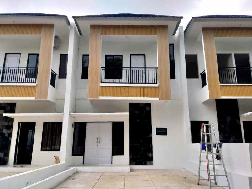 dijual rumah jl jatiluhur