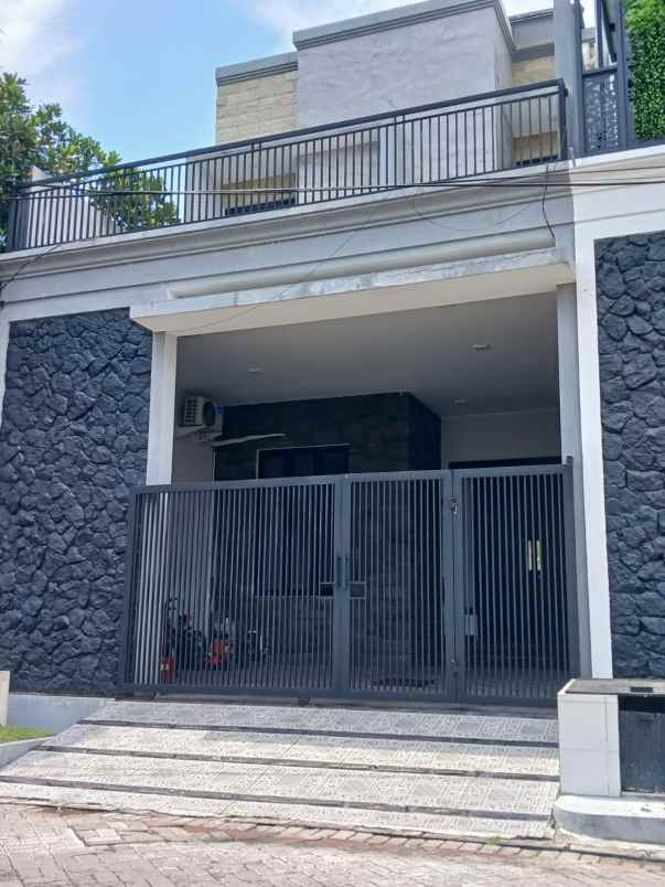 dijual rumah jl jemur andayani jemur