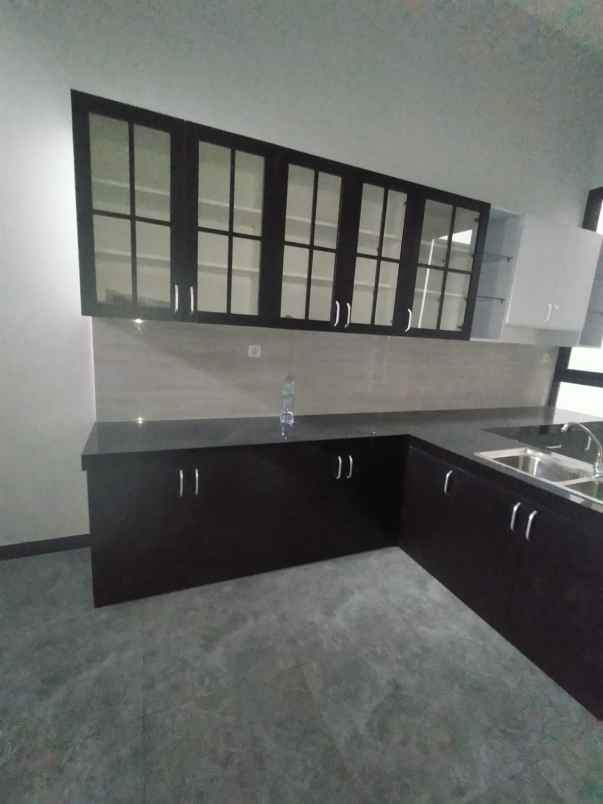 dijual rumah jl jemur andayani jemur