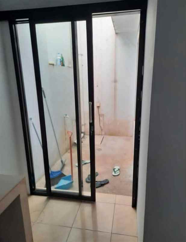 dijual rumah jl jend soedirman