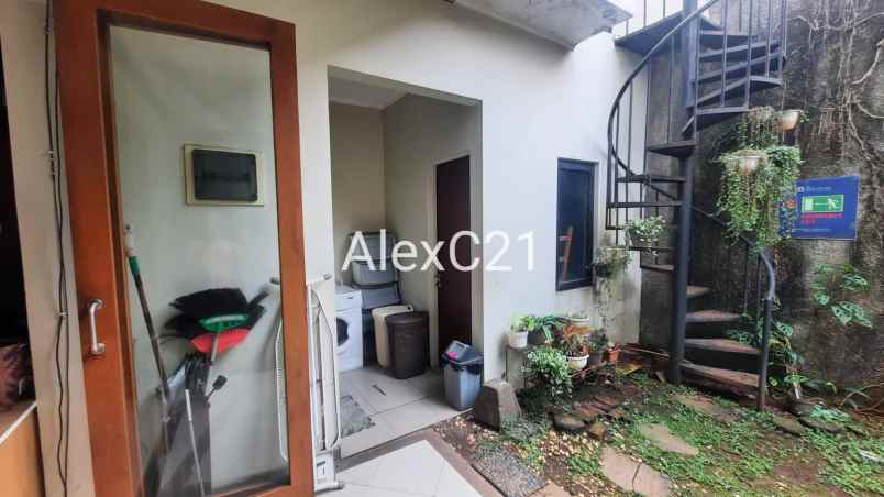 dijual rumah jl kahfi 1