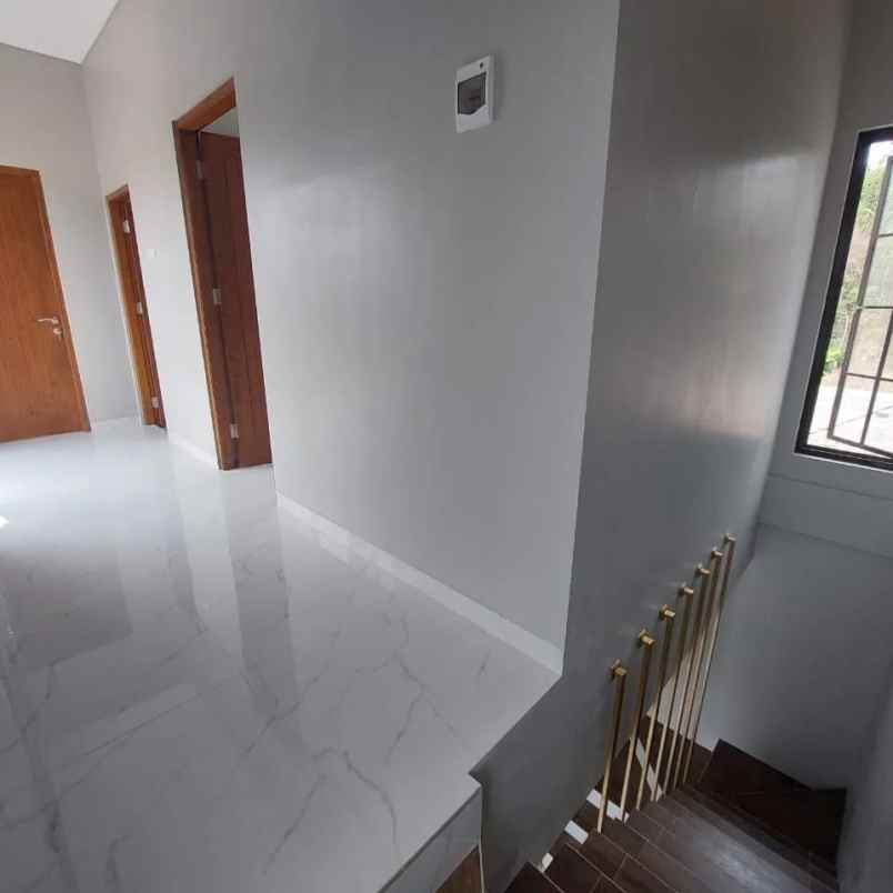 dijual rumah jl kaliurang km 13