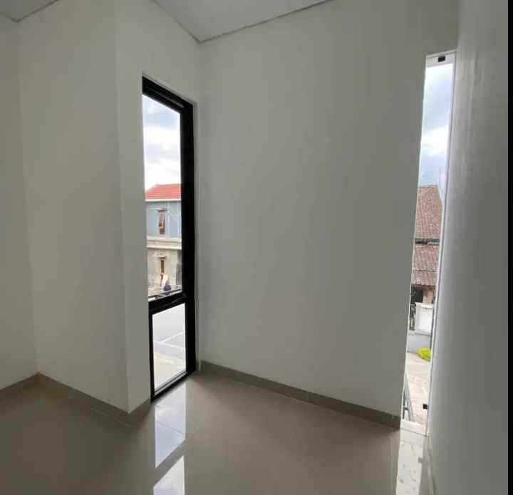 dijual rumah jl kaliurang km 14 5