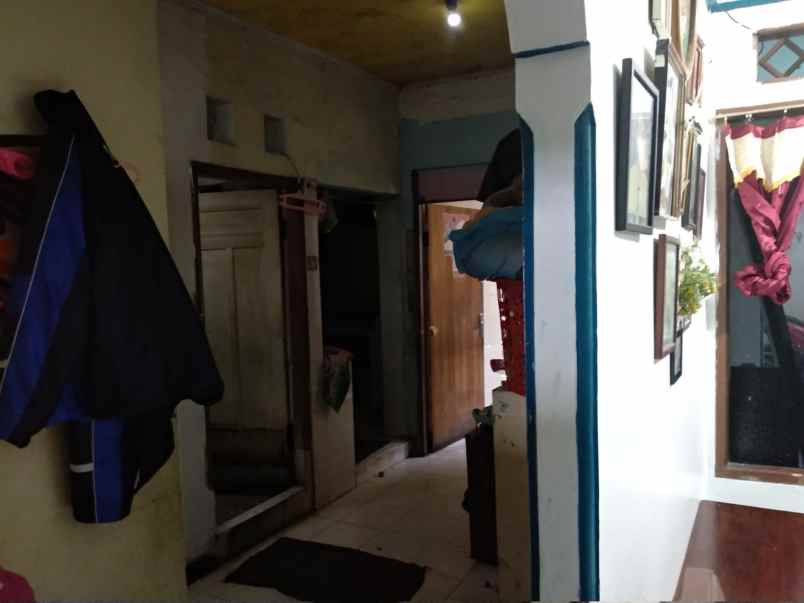 dijual rumah jl kampung bali