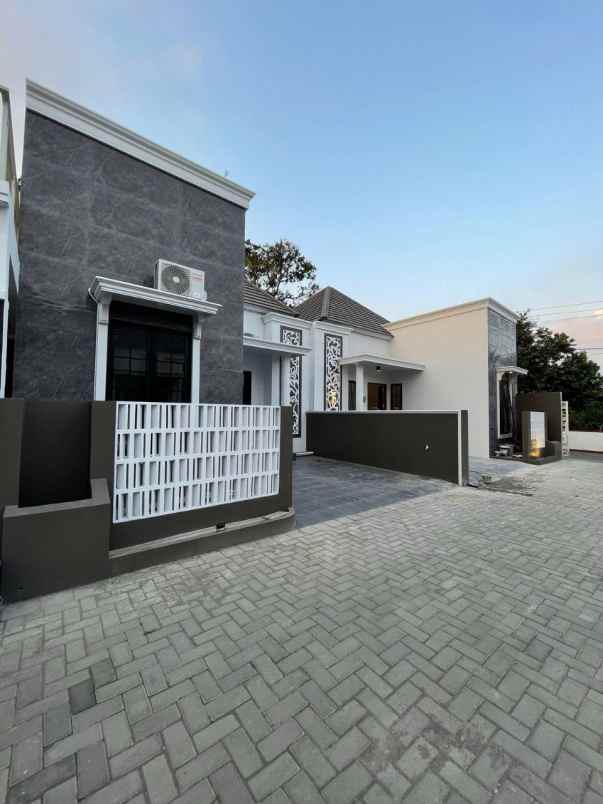 dijual rumah jl kebon agung