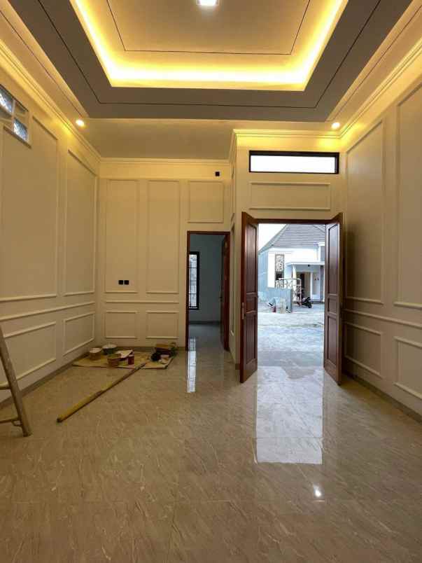 dijual rumah jl kebon agung